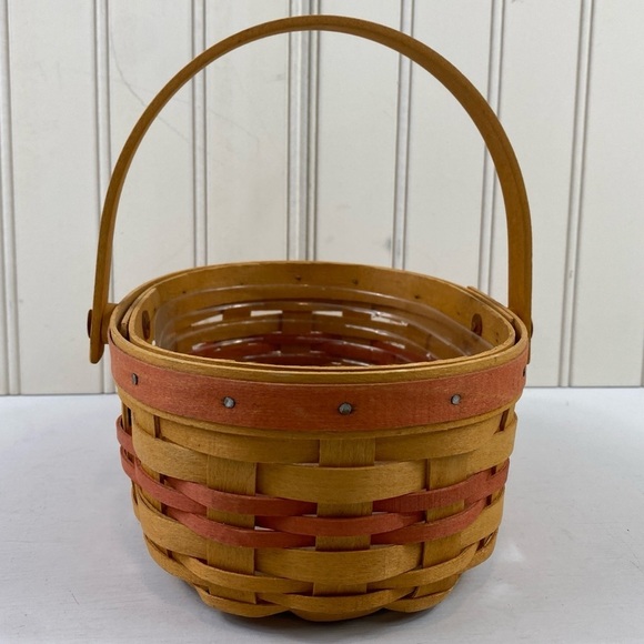 Longaberger Mothers Day ‘99 Tea For Two 7.5" Swinging Handle & Protector Basket - Picture 6 of 14